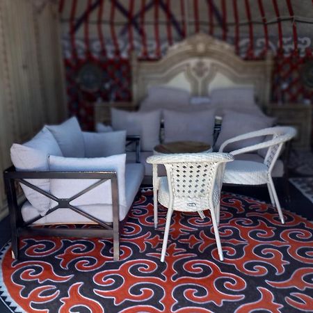 Ak-Tengir Yurt Resort Tossor Eksteriør bilde