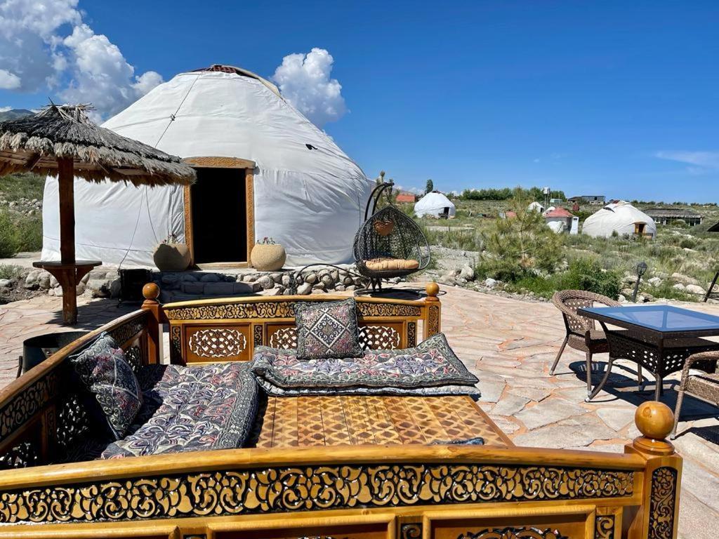 Ak-Tengir Yurt Resort Tossor Eksteriør bilde