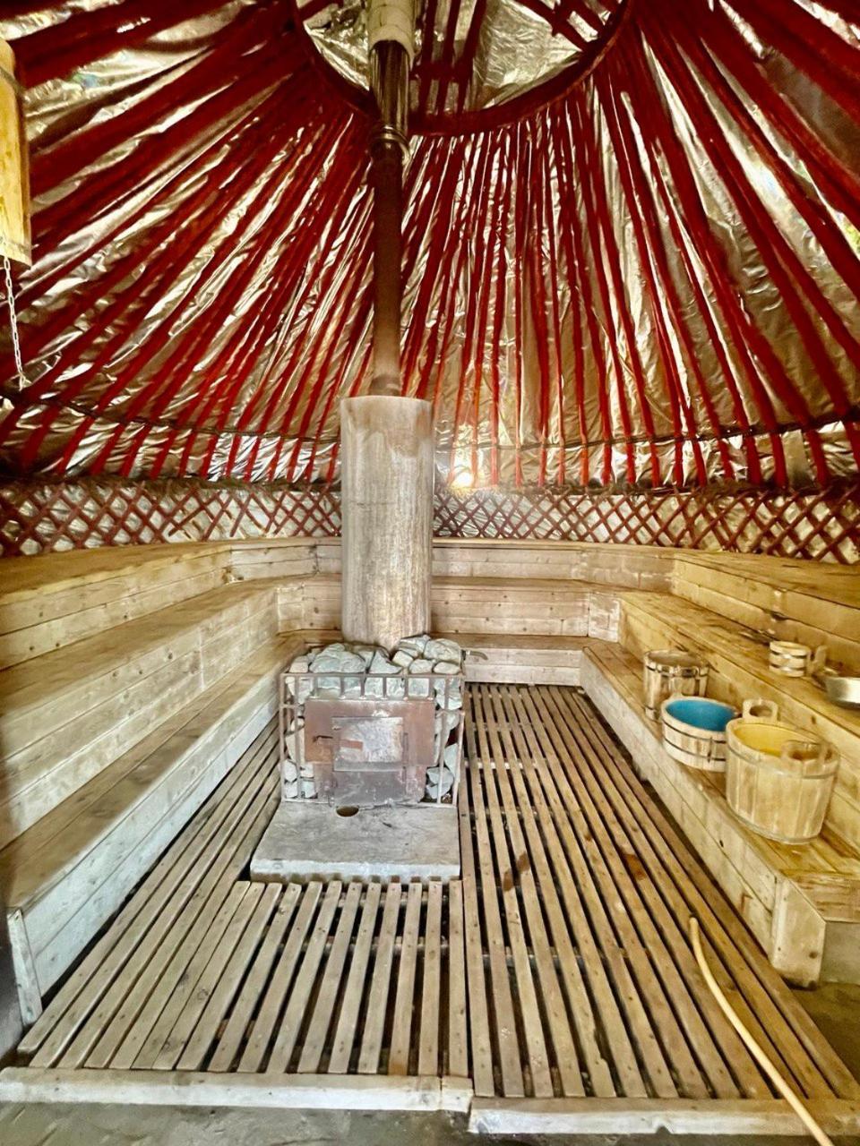 Ak-Tengir Yurt Resort Tossor Eksteriør bilde
