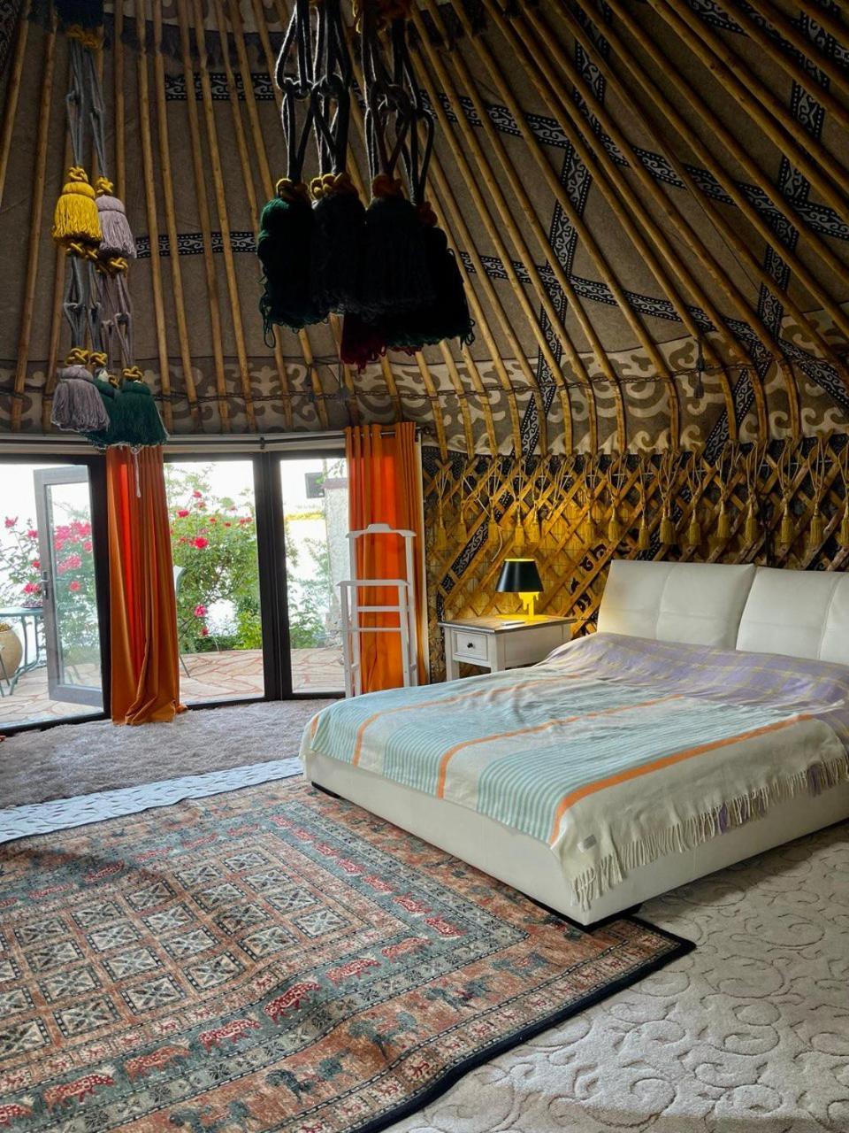 Ak-Tengir Yurt Resort Tossor Eksteriør bilde